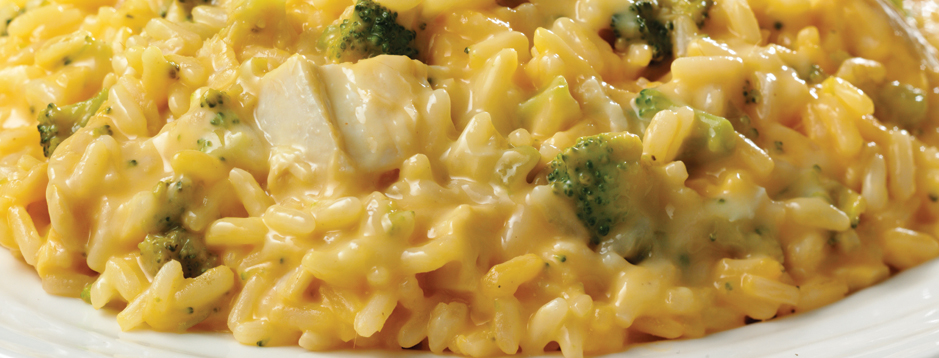 Easy Recipe: Cheesy Chicken & Broccoli. Such a simple & easy meal that anyone would love!!